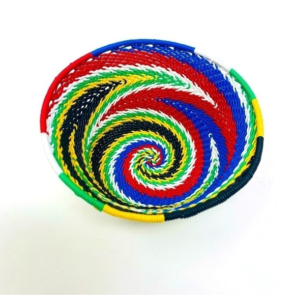 Handwoven Colorful Zulu Telephone Wire Bowl 4.5” X 2.5” - Picture 4 of 5